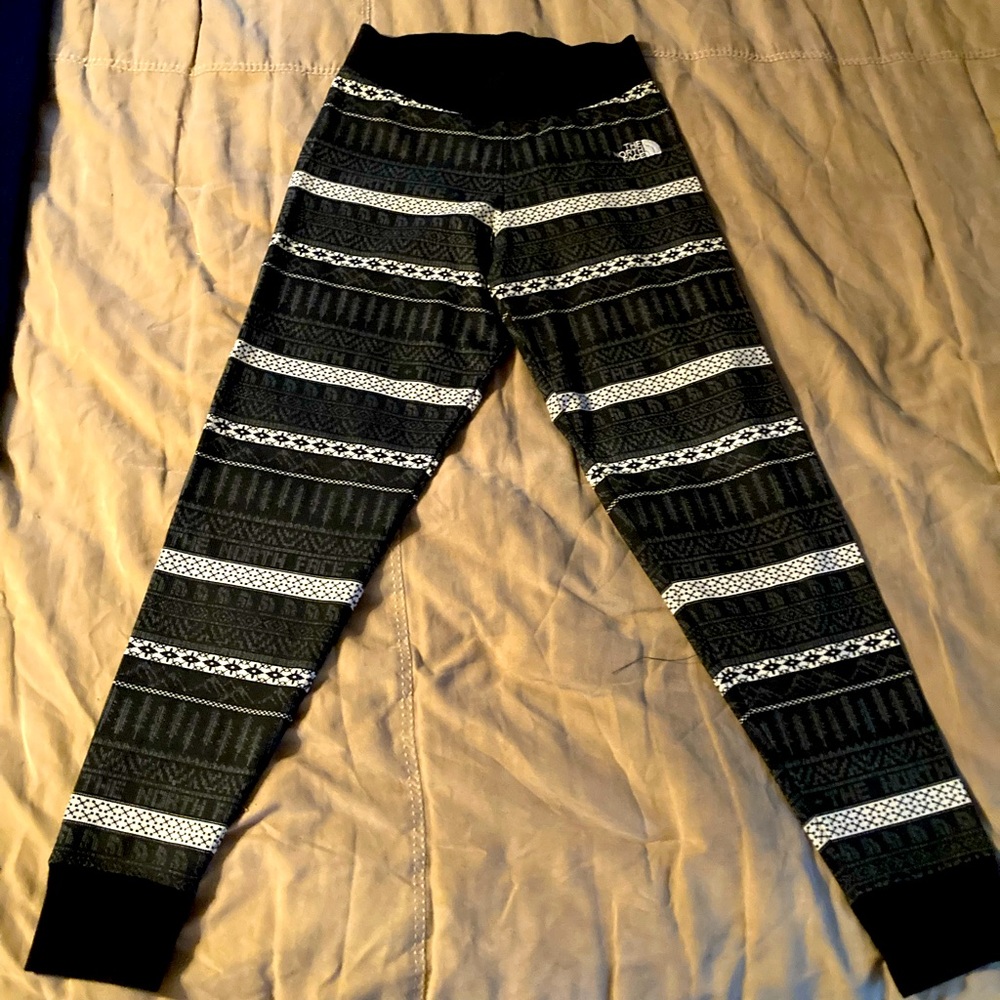 Women’s North Face slim fit Mountain Culture / Logo wear base layer.